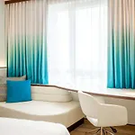 Hey Lou Frankfurt Airport فندق 4*
