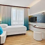 Hey Lou Frankfurt Airport فندق 4*