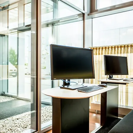 Hey Lou Frankfurt Airport 4* Кельстербах