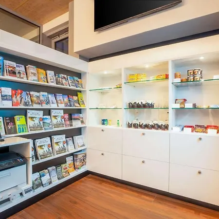 Hey Lou Frankfurt Airport Отель 4*