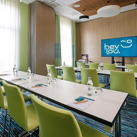 Hey Lou Frankfurt Airport Kelsterbach