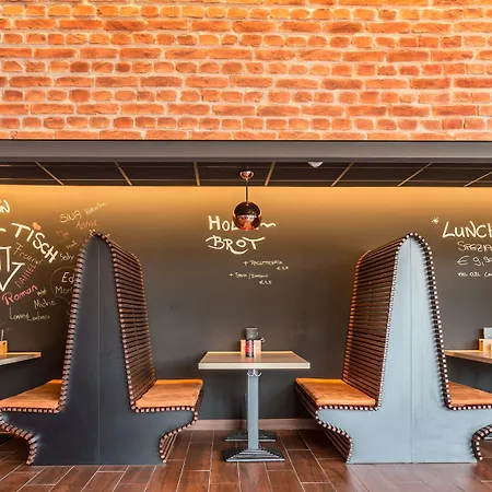 Hey Lou Frankfurt Airport Kelsterbach