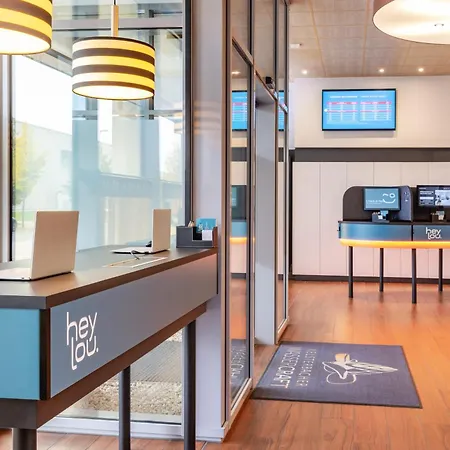 Hey Lou Frankfurt Airport Hotel 4*