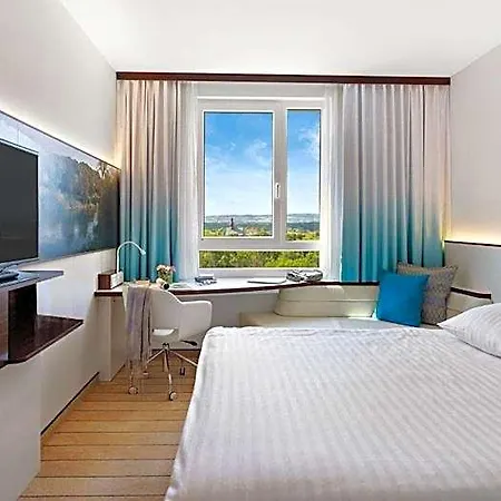 Hotel Hey Lou Frankfurt Airport Kelsterbach
