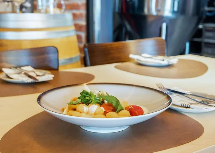 Hey Lou Frankfurt Airport 4*