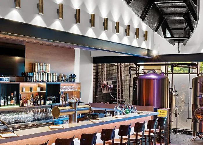 Hey Lou Frankfurt Airport 4*