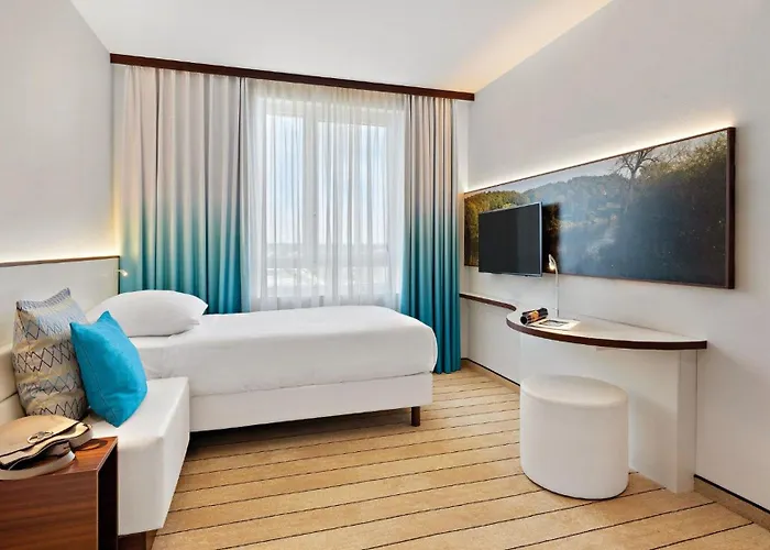 Hey Lou Frankfurt Airport Hotel 4*