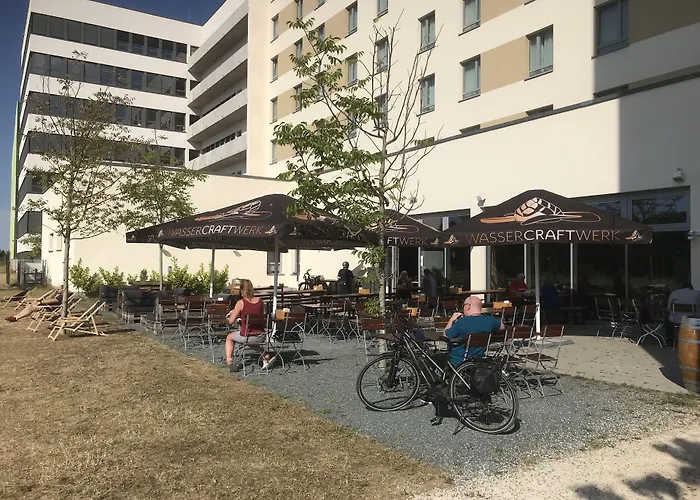 Hey Lou Frankfurt Airport 4*