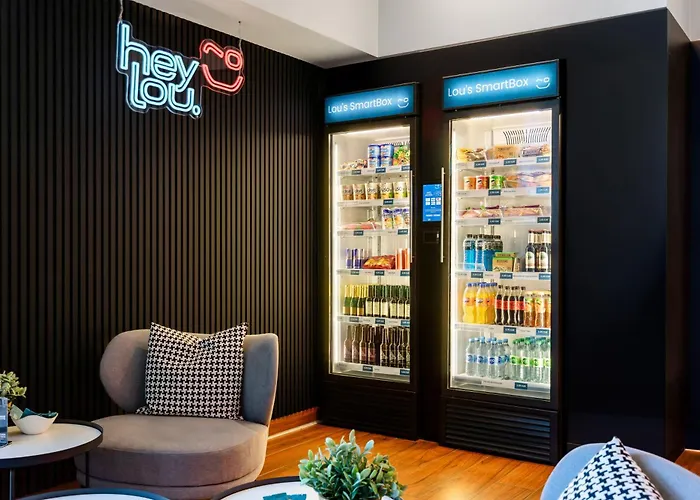 Hey Lou Frankfurt Airport מלון